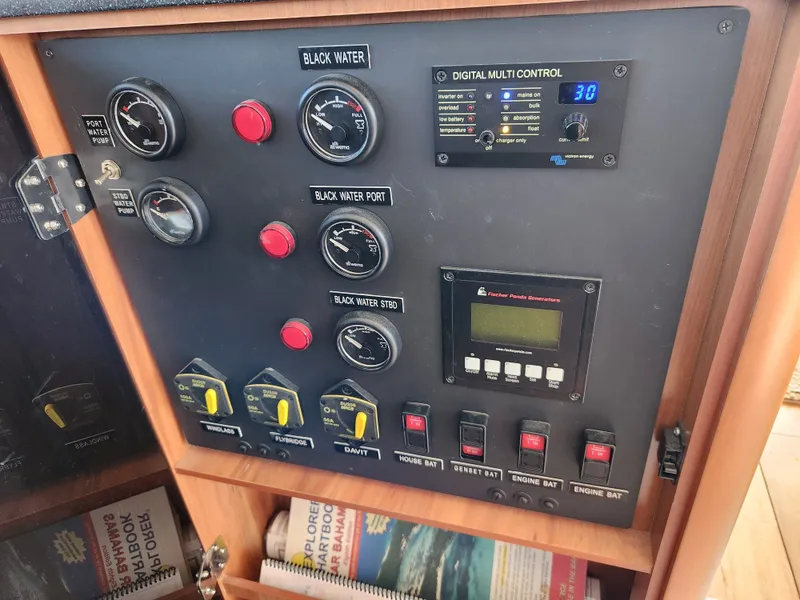 Slide: The Image of Aquila 44 Yacht 2016 - 35