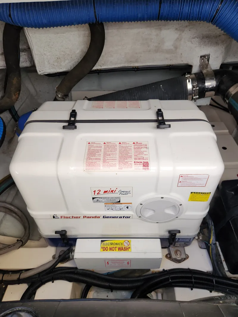 Slide: The Image of Aquila 44 Yacht 2016 - 76