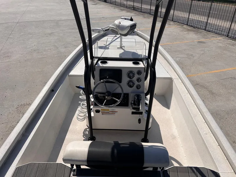 Slide: The Image of Vexus AVX2180CC 2022 - 3