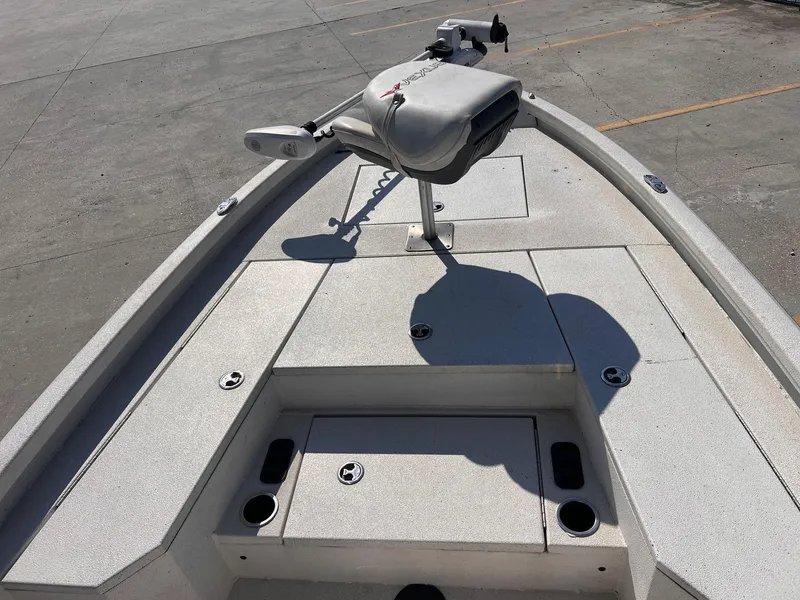 Slide: The Image of Vexus AVX2180CC 2022 - 9