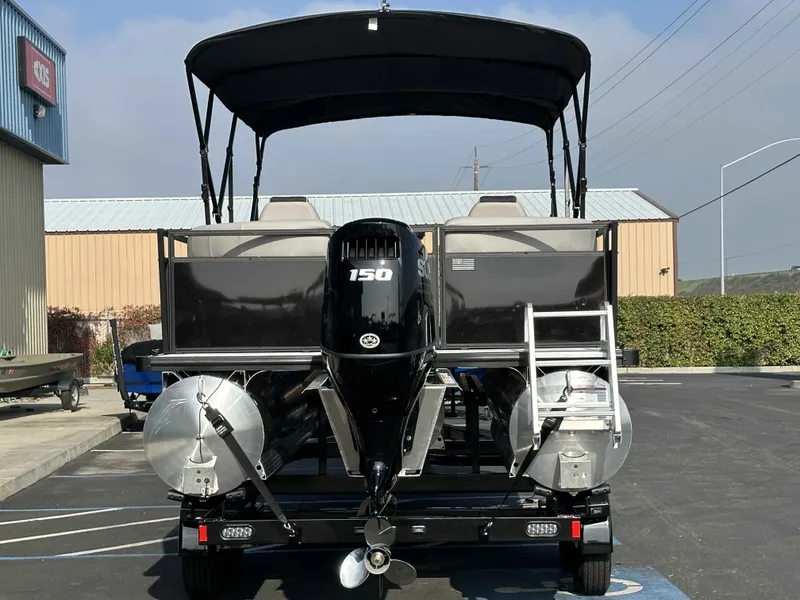 Slide: The Image of Dockside 22DQ 2.75 2026 - 4