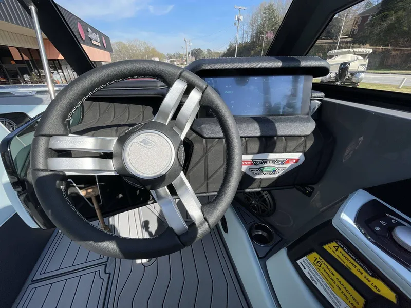 Slide: The Image of Nautique Super Air Nautique S23 2023 - 16