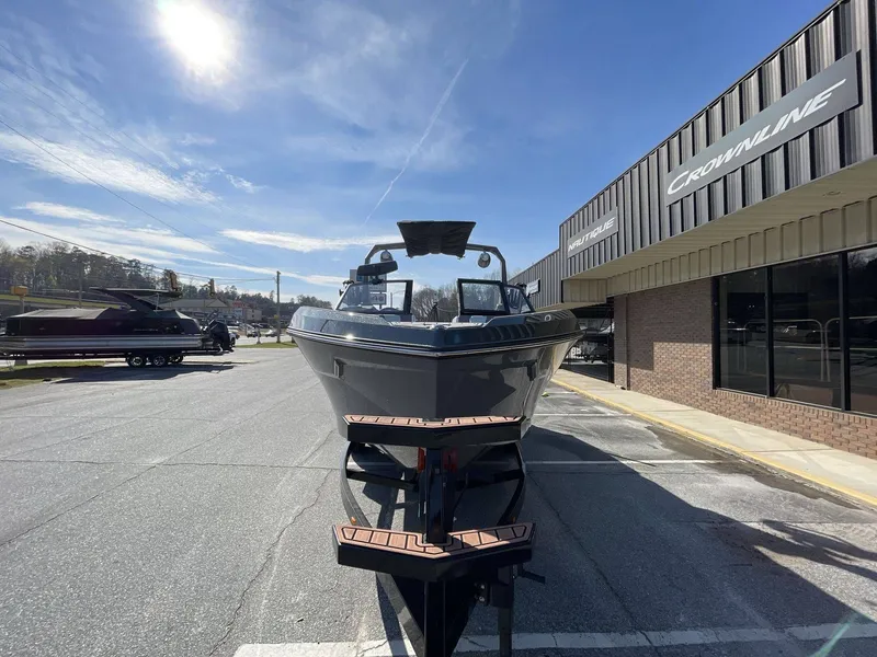 Slide: The Image of Nautique Super Air Nautique S23 2023 - 17