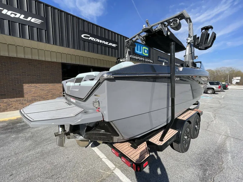 Slide: The Image of Nautique Super Air Nautique S23 2023 - 24