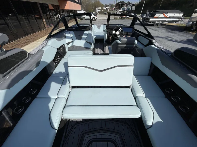 Slide: The Image of Nautique Super Air Nautique S23 2023 - 28