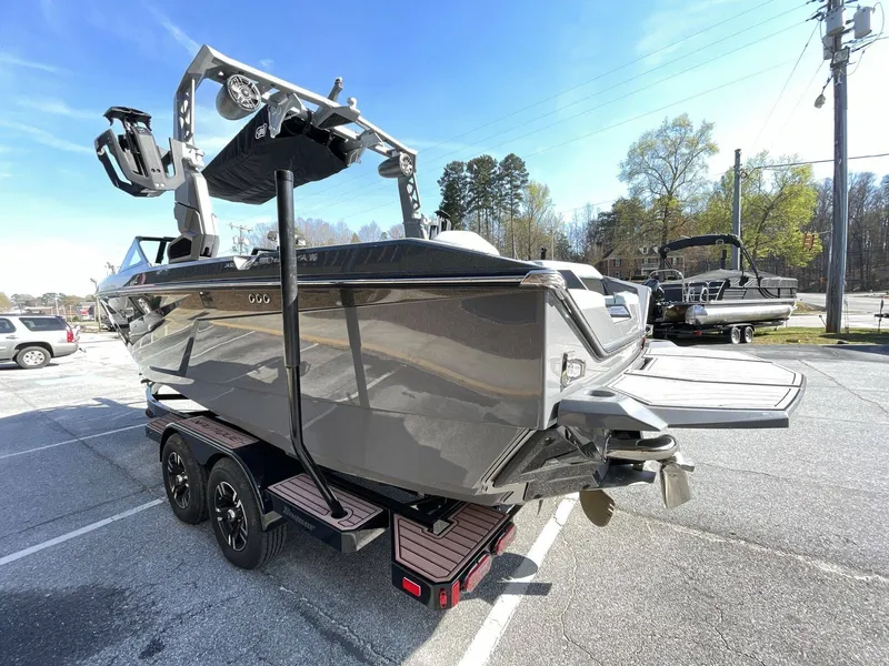 Slide: The Image of Nautique Super Air Nautique S23 2023 - 29