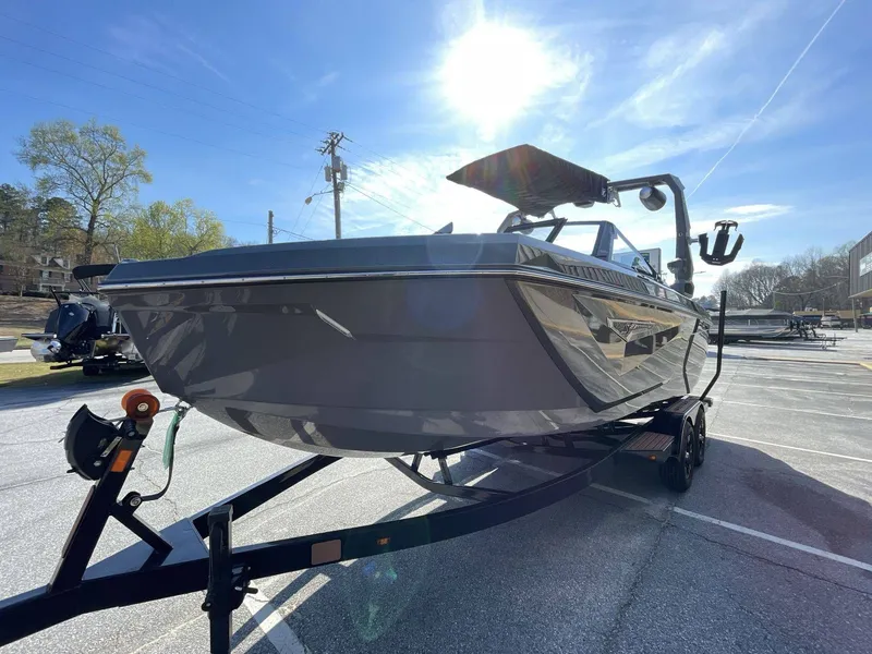 Slide: The Image of Nautique Super Air Nautique S23 2023 - 3