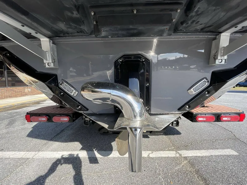 Slide: The Image of Nautique Super Air Nautique S23 2023 - 37