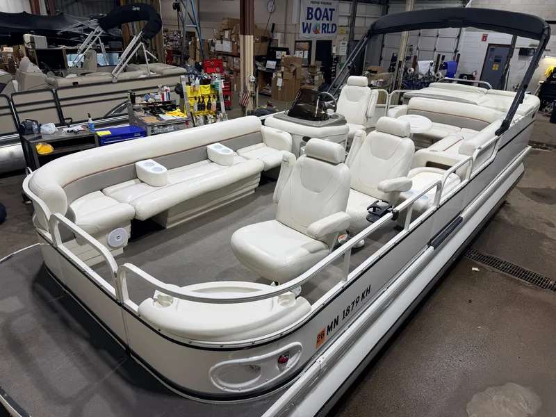 The Image of Crestliner 2485 Sport LX Pontoon 2006 - 1