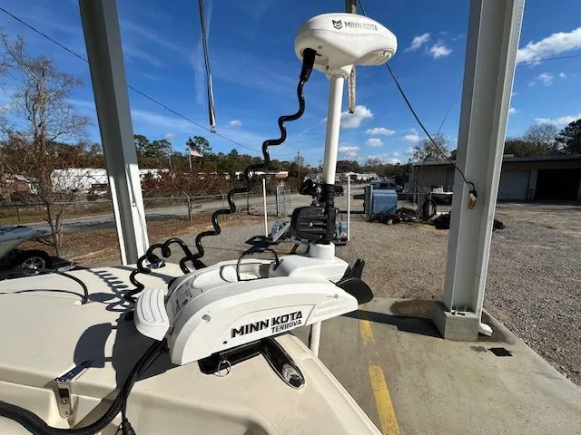 Slide: The Image of Grady-White Fisherman 216 2022 - 15