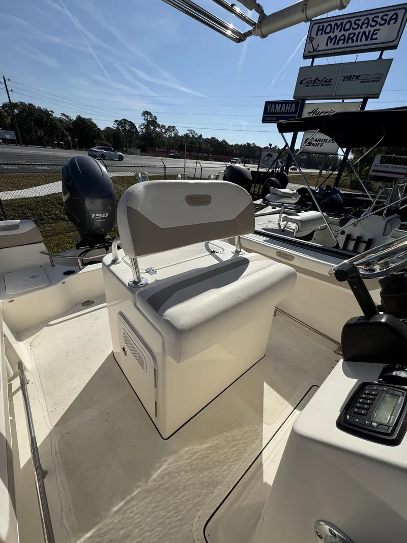 Slide: The Image of Pioneer 197 Sport Fish 2014 - 9