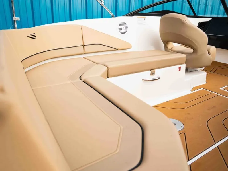 Slide: The Image of Bayliner V20 2026 - 14