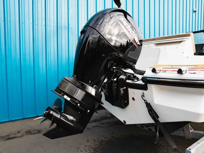 Slide: The Image of Bayliner V20 2026 - 15