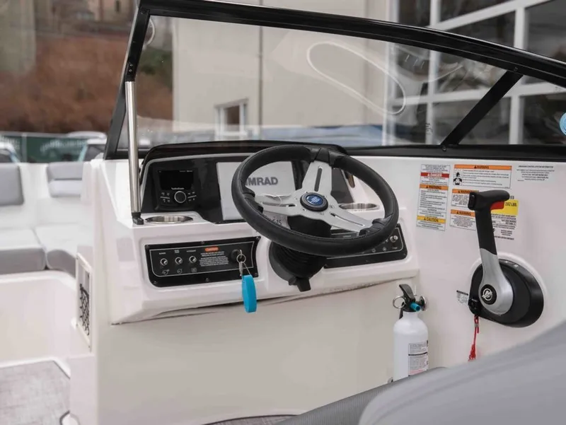 Slide: The Image of Bayliner DX 2250 2024 - 10