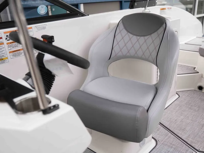 Slide: The Image of Bayliner DX 2250 2024 - 18