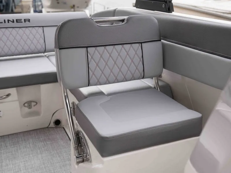 Slide: The Image of Bayliner DX 2250 2024 - 19