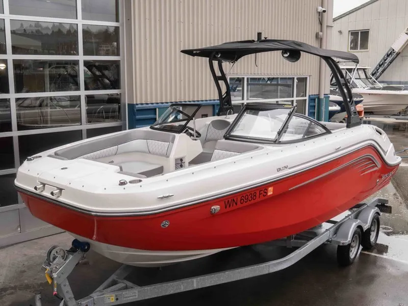 Slide: The Image of Bayliner DX 2250 2024 - 2