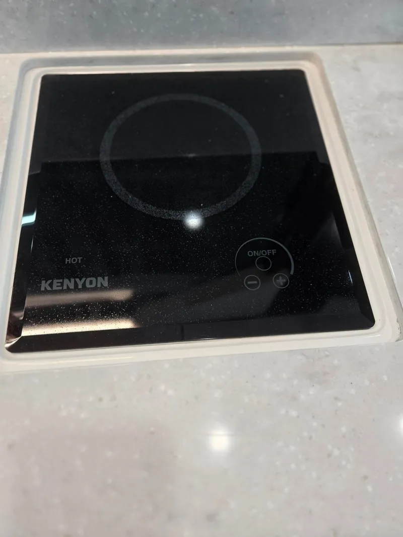 Slide: The Image of Regal 36 Grande Coupe 2026 - 42