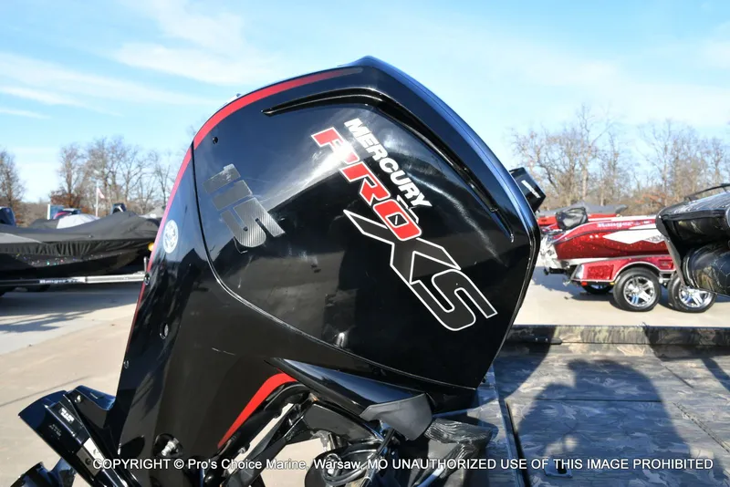 Slide: The Image of Crestliner VT 18 DX w/115HP Mercury Pro-XS 2018 - 16