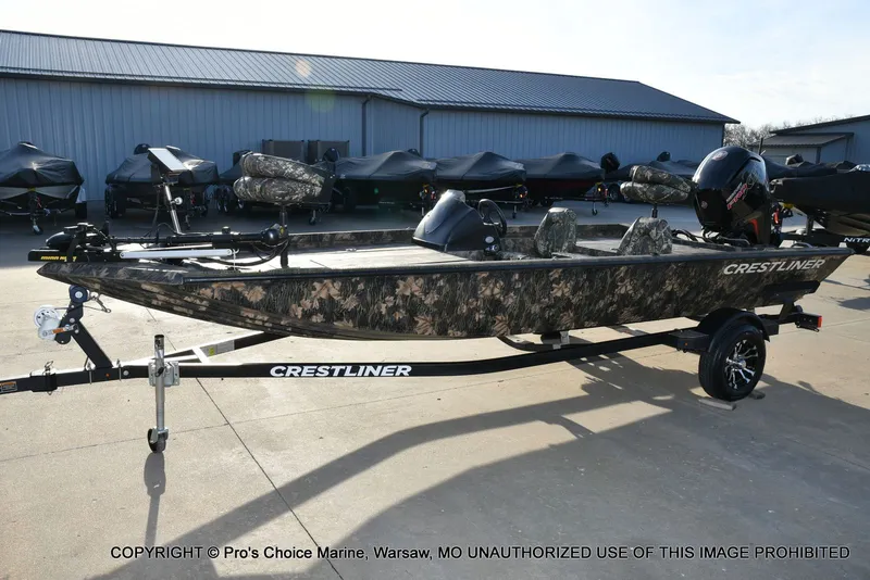 Slide: The Image of Crestliner VT 18 DX w/115HP Mercury Pro-XS 2018 - 22