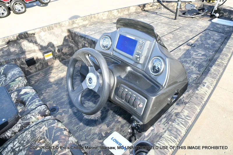 Slide: The Image of Crestliner VT 18 DX w/115HP Mercury Pro-XS 2018 - 34