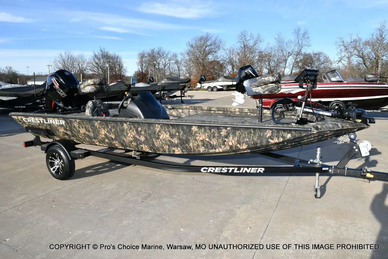 Slide: The Image of Crestliner VT 18 DX w/115HP Mercury Pro-XS 2018 - 70