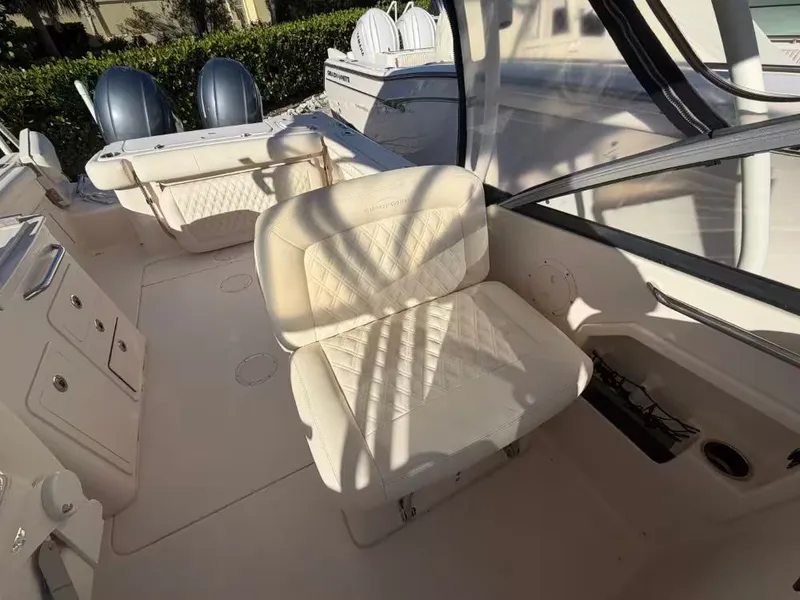 Slide: The Image of Grady-White Freedom 275 2016 - 11