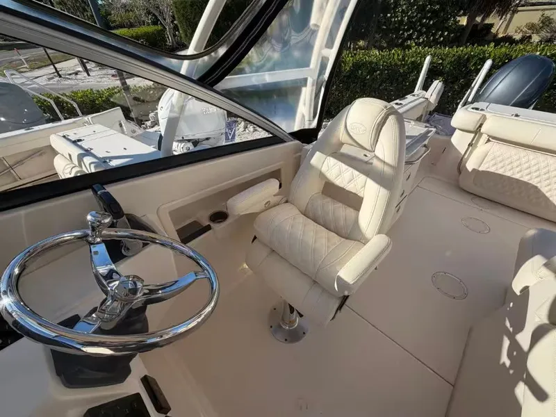 Slide: The Image of Grady-White Freedom 275 2016 - 6