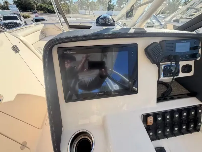 Slide: The Image of Grady-White Freedom 275 2016 - 8