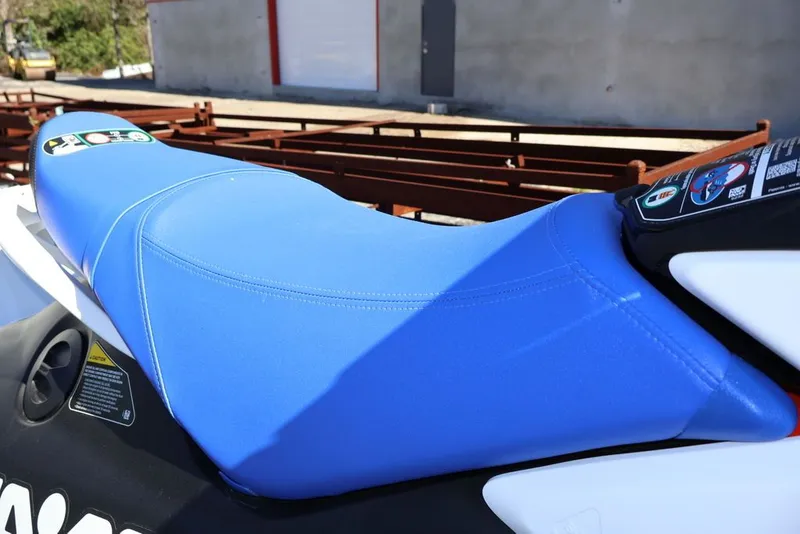 Slide: The Image of Sea-Doo Spark for 2 2025 - 7