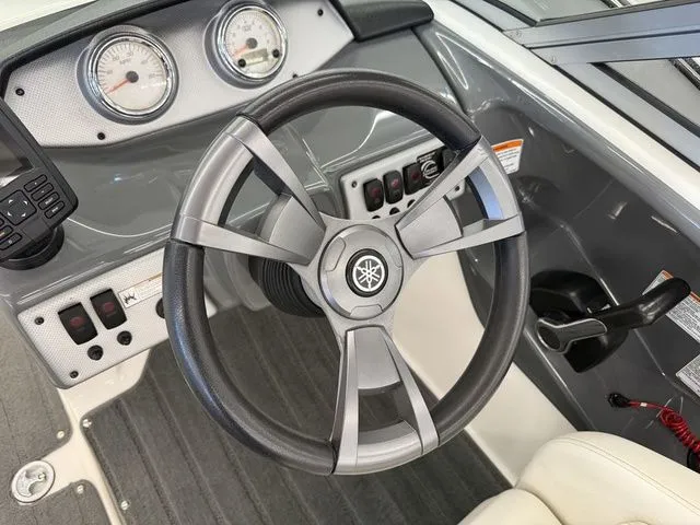 Slide: The Image of Yamaha SX190 2015 - 20