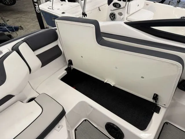 Slide: The Image of Yamaha SX195 2024 - 13