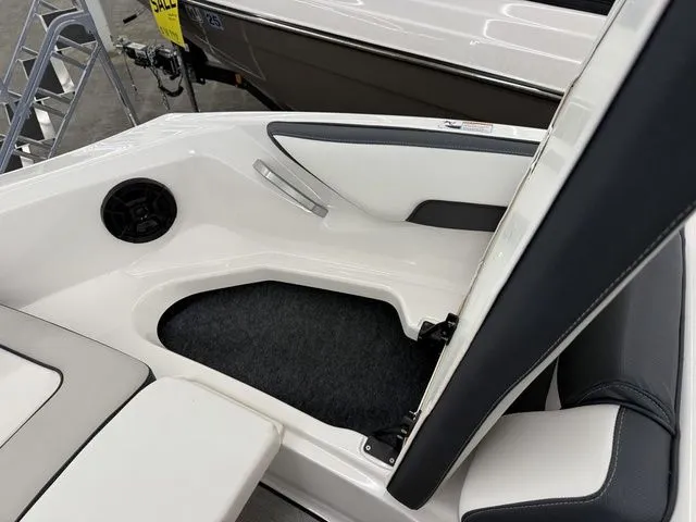 Slide: The Image of Yamaha SX195 2024 - 31