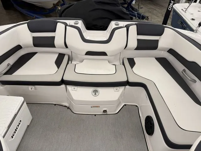 Slide: The Image of Yamaha SX195 2024 - 7