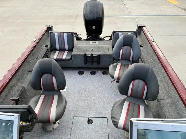 Slide: The Image of Ranger VS1882WT 2018 - 13