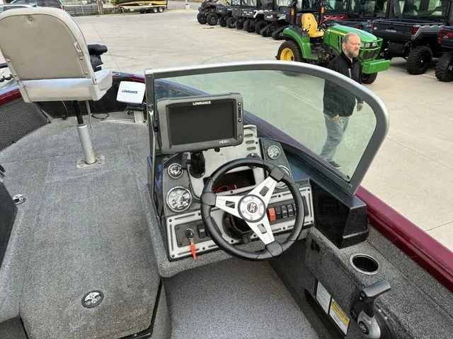 Slide: The Image of Ranger VS1882WT 2018 - 15