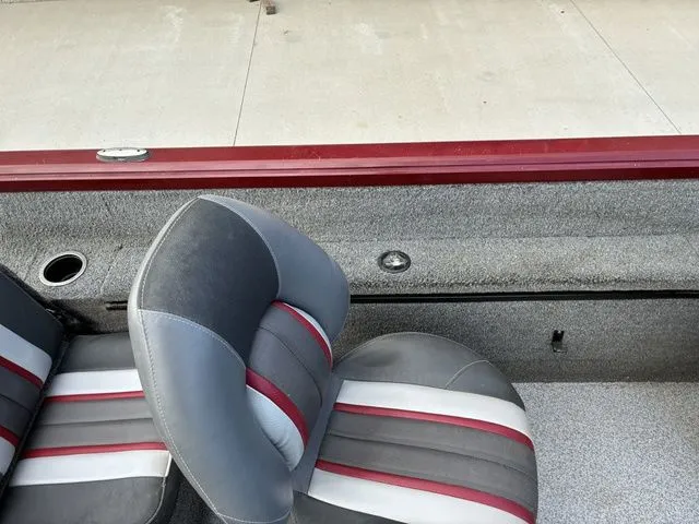 Slide: The Image of Ranger VS1882WT 2018 - 21