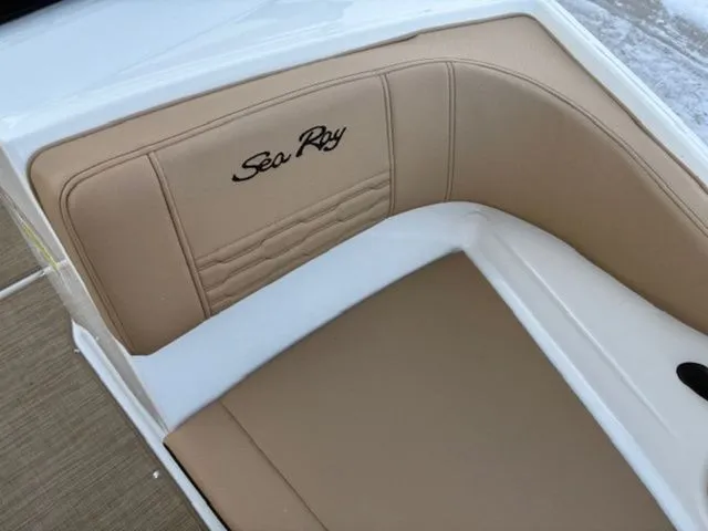 Slide: The Image of Sea Ray SPX 190 Outboard 2023 - 18