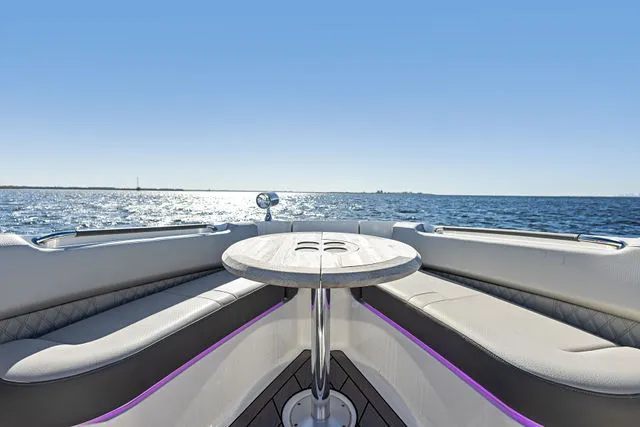 Slide: The Image of Sea Ray SPX 190 Outboard 2023 - 25