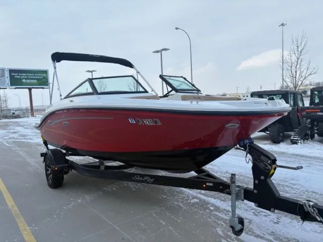 Slide: The Image of Sea Ray SPX 190 Outboard 2023 - 4