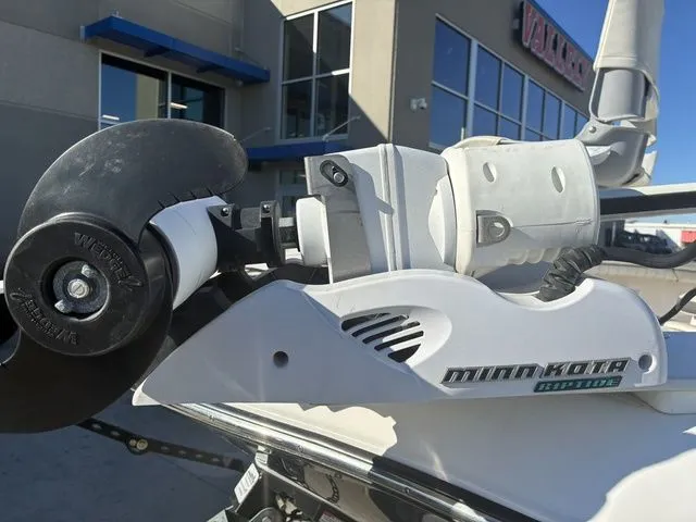 Slide: The Image of Yamaha 190 FSH Deluxe 2016 - 10