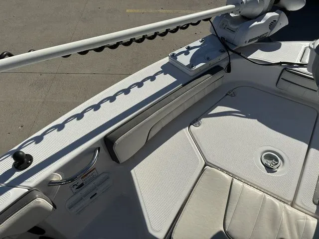 Slide: The Image of Yamaha 190 FSH Deluxe 2016 - 12