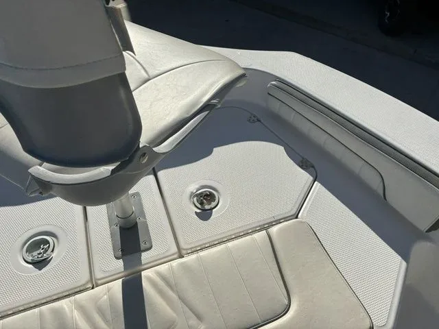 Slide: The Image of Yamaha 190 FSH Deluxe 2016 - 14