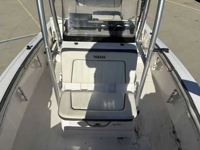 Slide: The Image of Yamaha 190 FSH Deluxe 2016 - 28