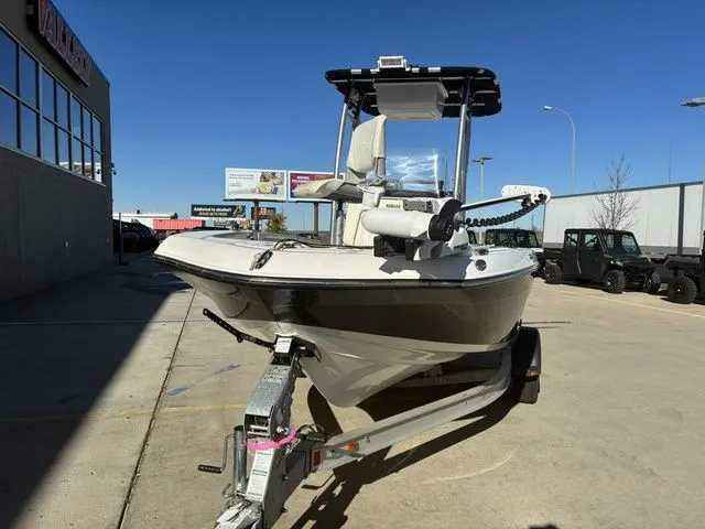 Slide: The Image of Yamaha 190 FSH Deluxe 2016 - 3