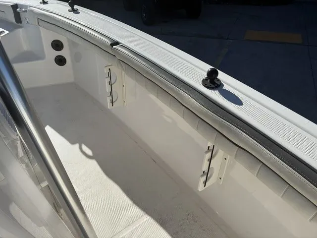 Slide: The Image of Yamaha 190 FSH Deluxe 2016 - 34