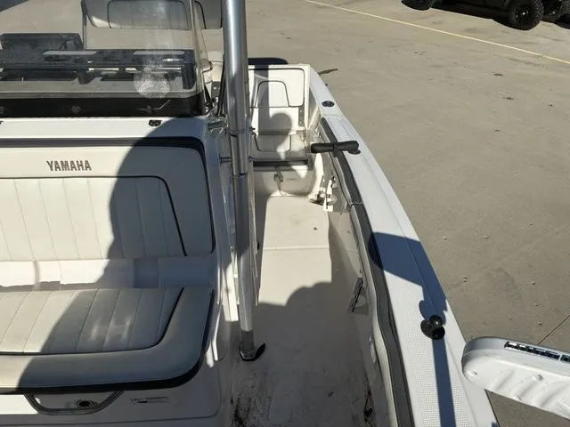 Slide: The Image of Yamaha 190 FSH Deluxe 2016 - 35