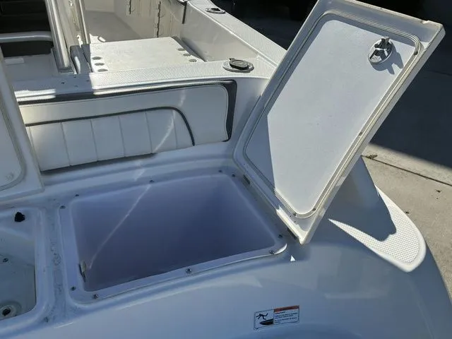 Slide: The Image of Yamaha 190 FSH Deluxe 2016 - 43