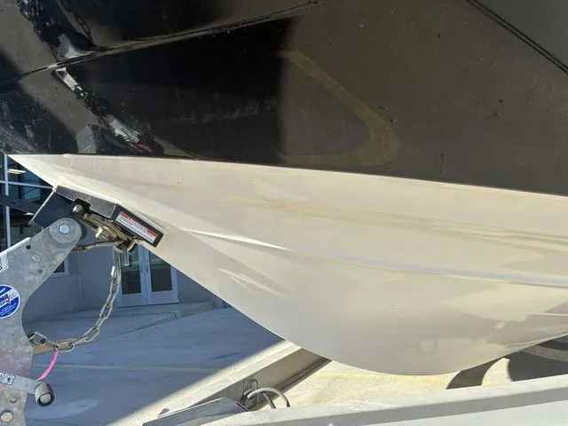 Slide: The Image of Yamaha 190 FSH Deluxe 2016 - 9