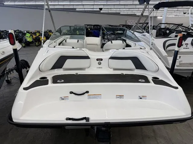 Slide: The Image of Yamaha SX190 2015 - 4